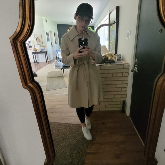 Vintage Sakowitz Cashmere Button Coat with Self Tie - Picture 9 of 14